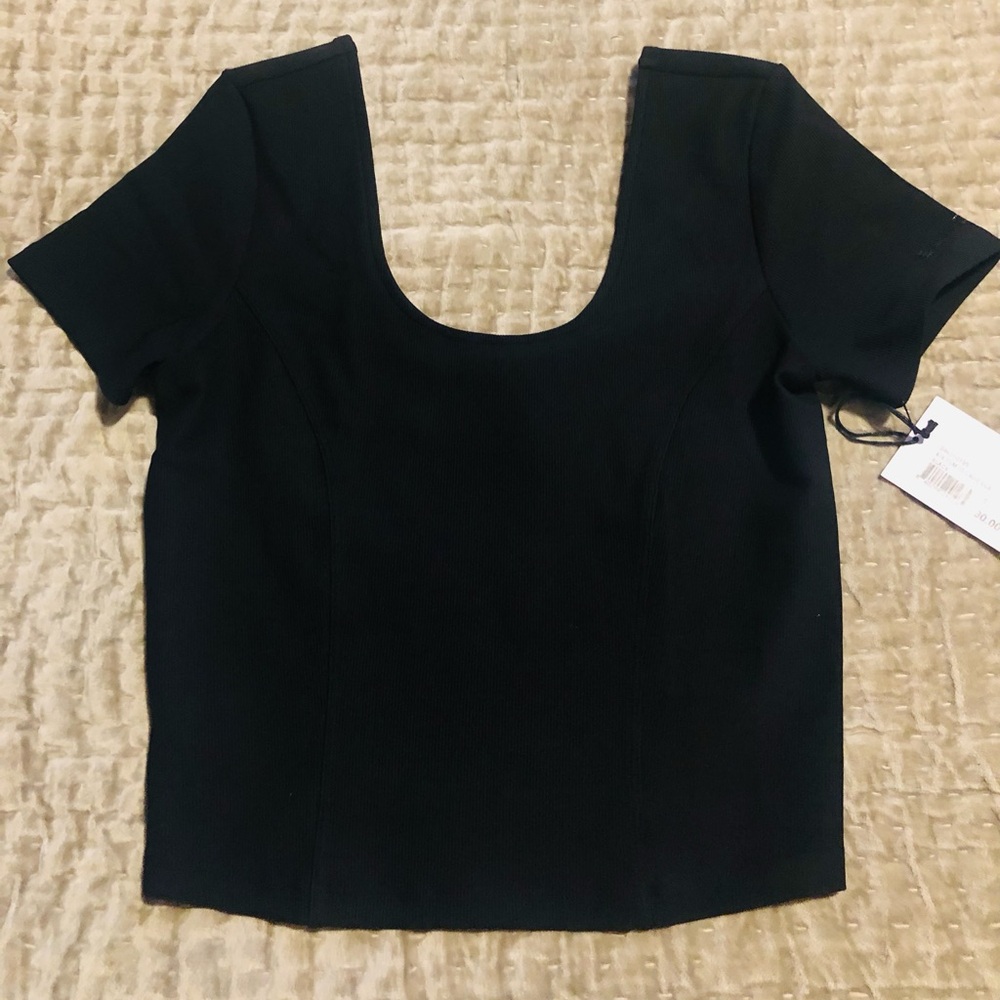 Bandier
Band New w/Tags
Ribbed Crop Short Sleeve
Women’s S/P